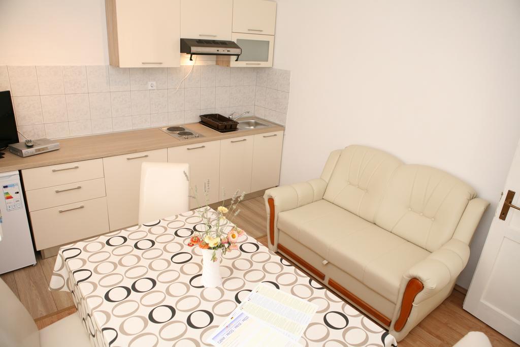 Apartments Radic Trogir Ngoại thất bức ảnh